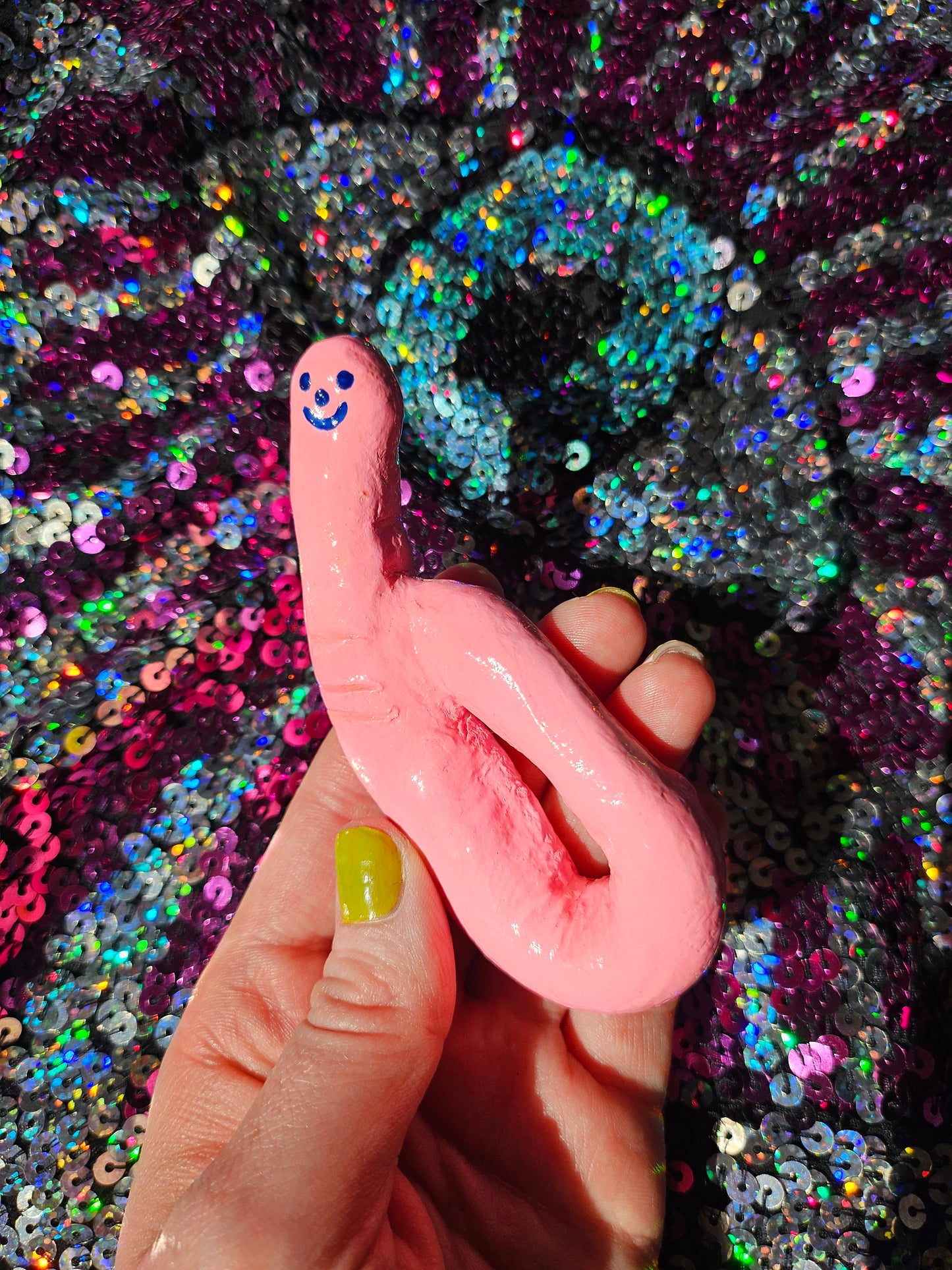 Worm air-dry sculpture